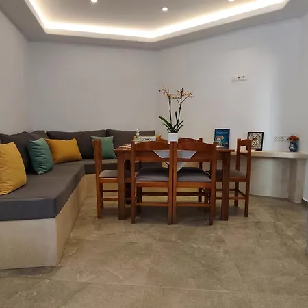 Marina's House بيت للعطل Kinitharos