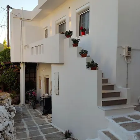Marina's House بيت للعطل *